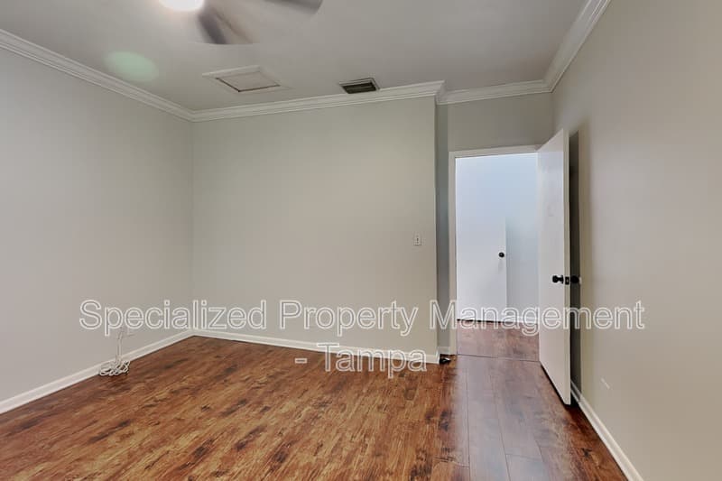 Tampa House: 3801 1/2 W Palmira Ave