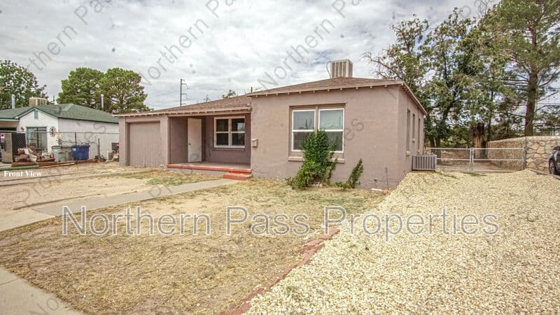 El Paso House: 125 Anita Circle