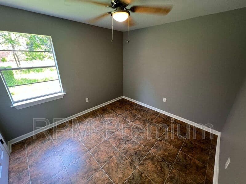 Baker Condo: 5057 Baker Blvd.