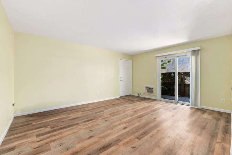 San Diego Condo: 6750 Beadnell Way