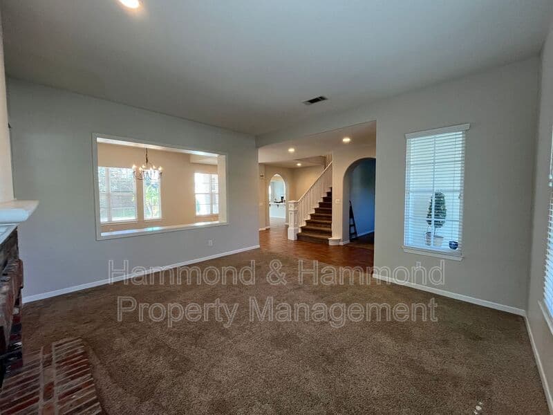 Simi Valley House: 5552 Evening Sky Dr