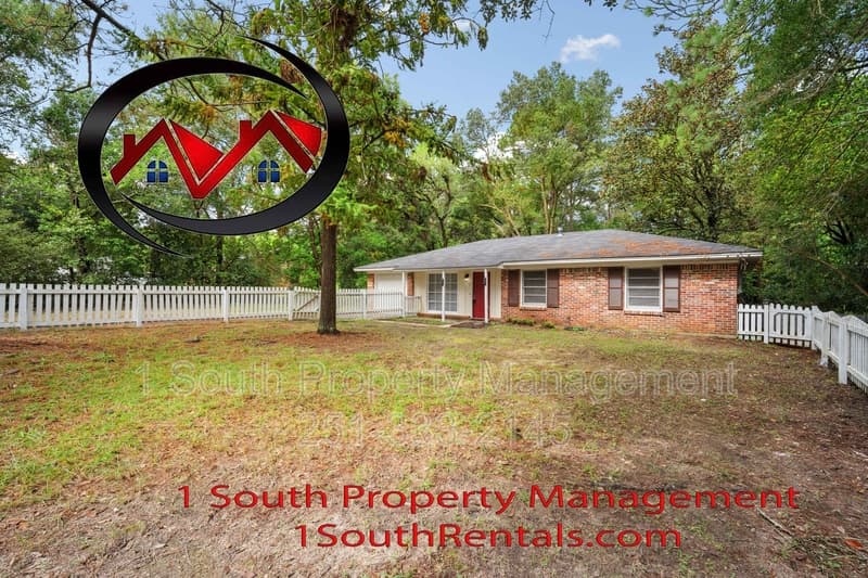 Mobile House: 916 Wendover Road