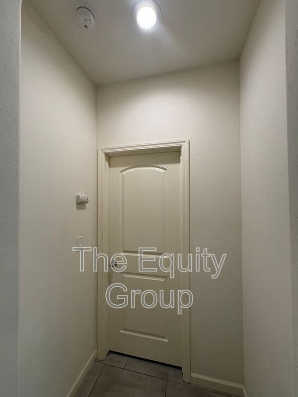 Tulare House: 3272 Manchester St