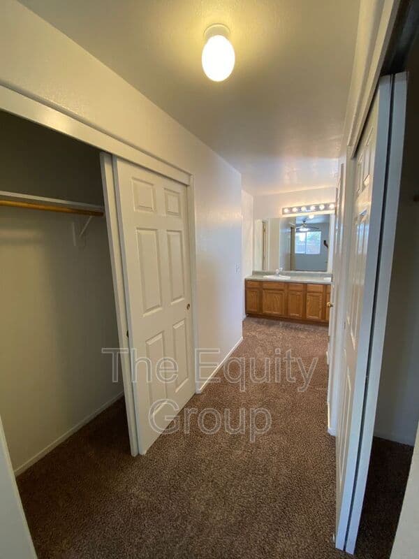 Visalia House: 3848 East Oak Avenue