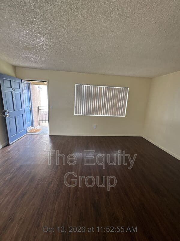 Visalia Condo: 615 S Demaree St