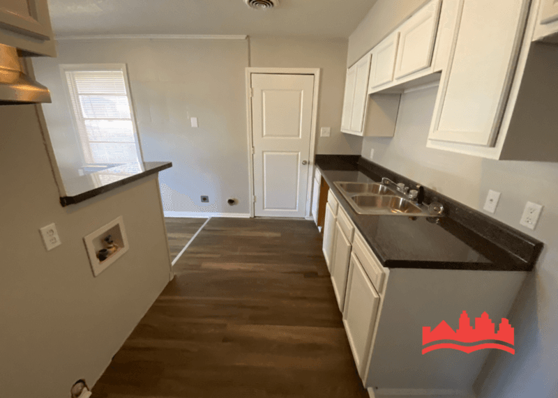 Memphis House: 745 Harahan Rd