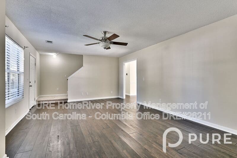 Columbia House: 312 Brook Hollow Dr