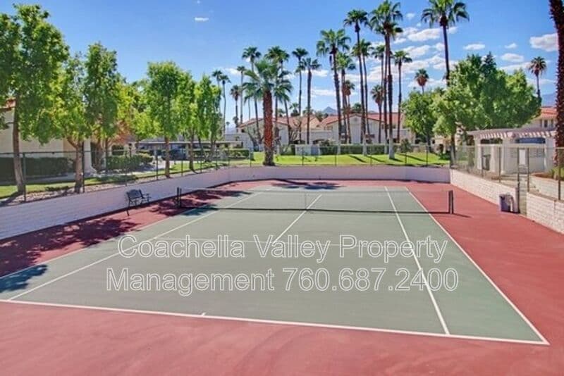 Palm Springs Condo: 500 S. Farrell Drive