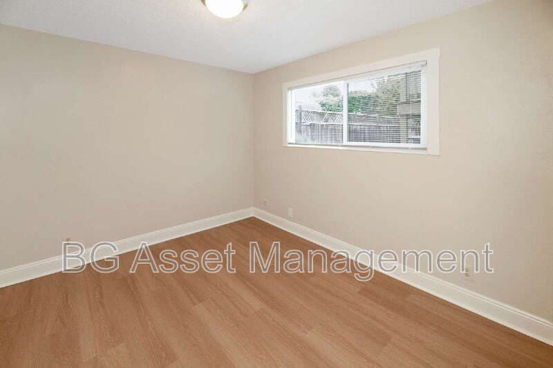 Berkeley Condo: 1600 Tyler Street