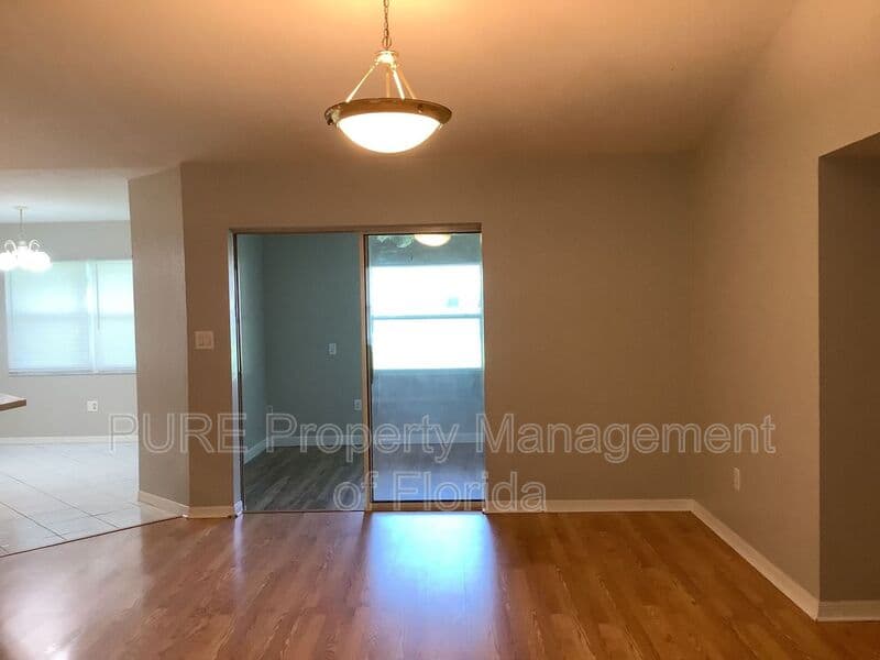 Ocala House: 16 Almond Terrace
