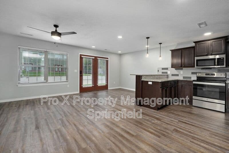 Springfield Townhome: 1306 S. Lexington Ave
