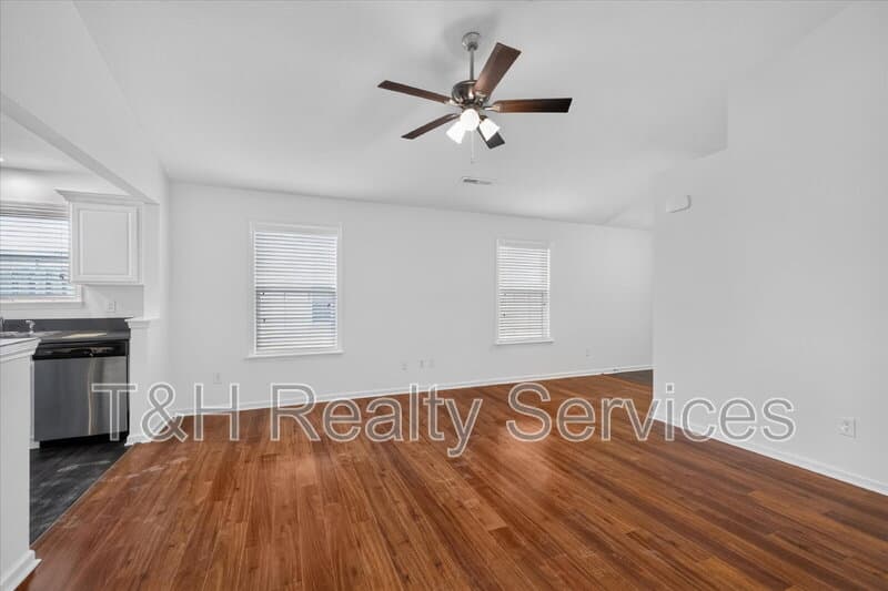 Whitestown House: 5771 White Pine Road