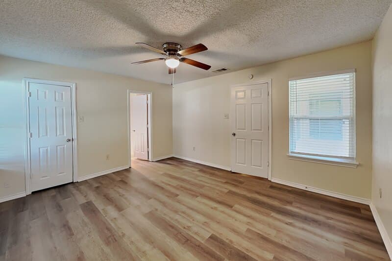 Forest Hill Condo: 3405 Republic Dr