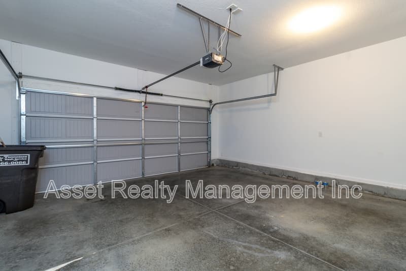 Knoxville House: 7832 Beeler Farms Ln