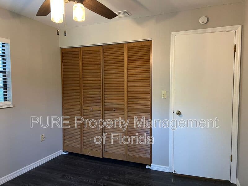 Ocala House: 3400 NE 44th Place