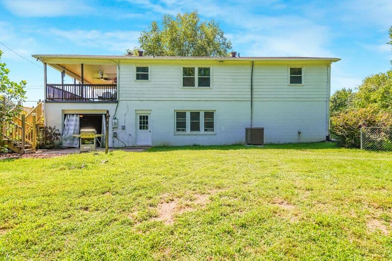 Fredericksburg House: 195 Berea Church Road