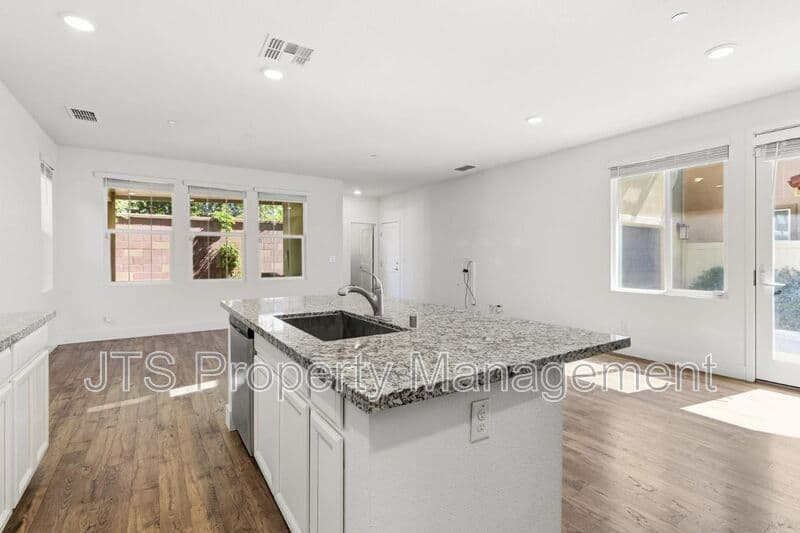 Rancho Cordova House: 3949 Aristotle Circle