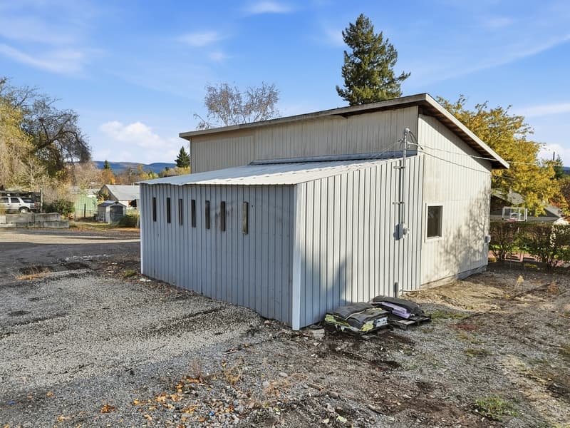 Spokane Valley House: 12707 East Main Avenue - 1