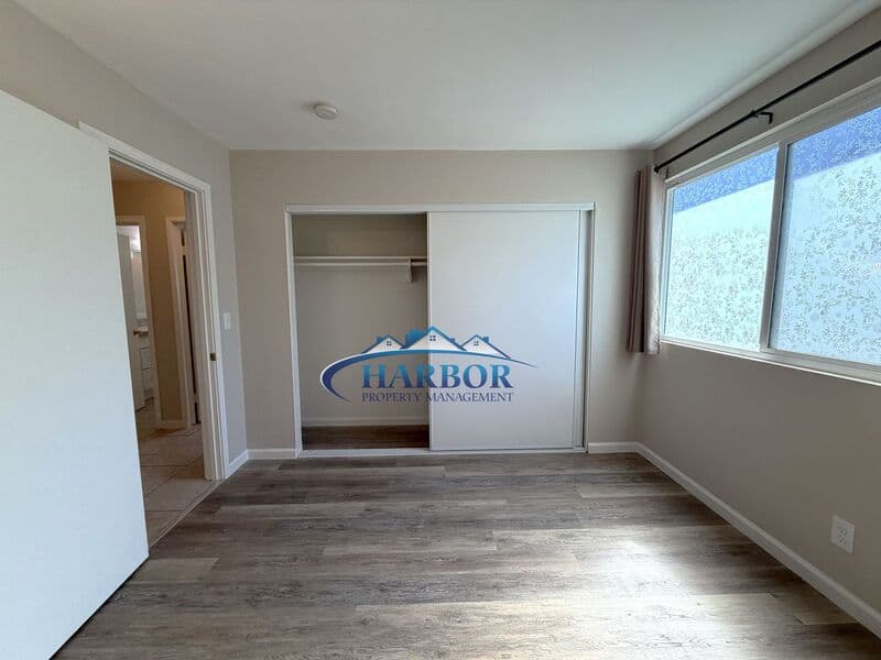 Redondo Beach Condo: 2300 Vanderbilt Lane