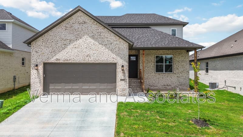 Centerton House: 1061 Whistler St