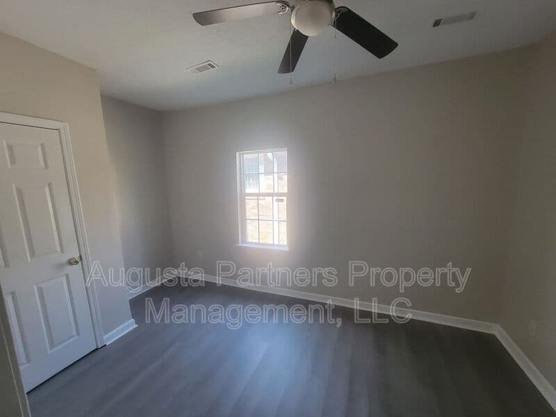 Augusta House: 2015 Grand Blvd