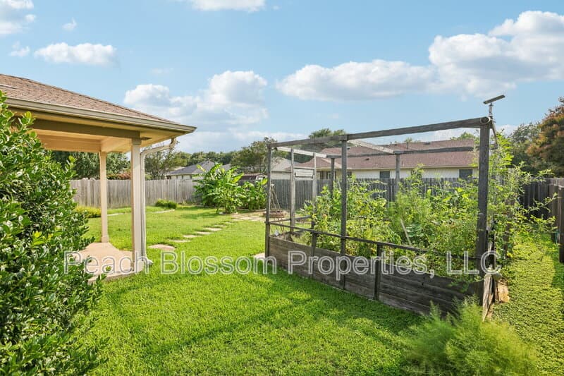 Round Rock House: 2656 Bradley Lane