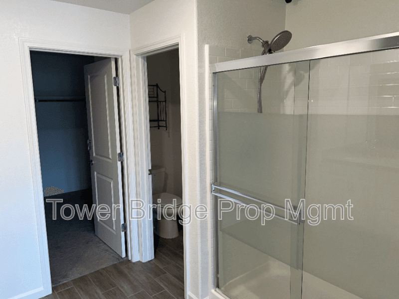 Rancho Cordova House: 12722 Montbrook Way