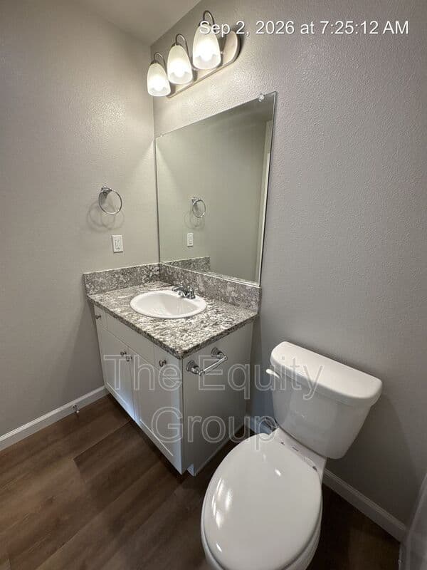 Visalia Condo: 418 S Summit Street