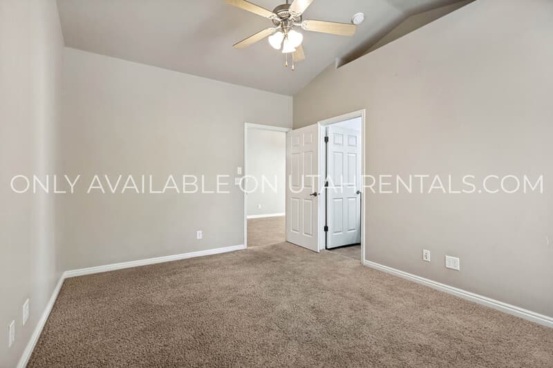 Provo Condo: 1043 Canyon Meadow Dr
