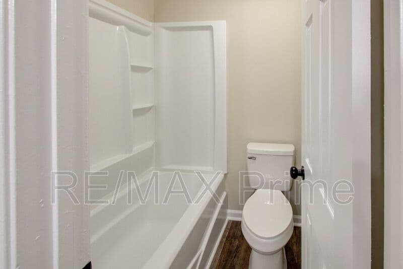 Virginia Beach House: 5375 Grand Lake Crescent