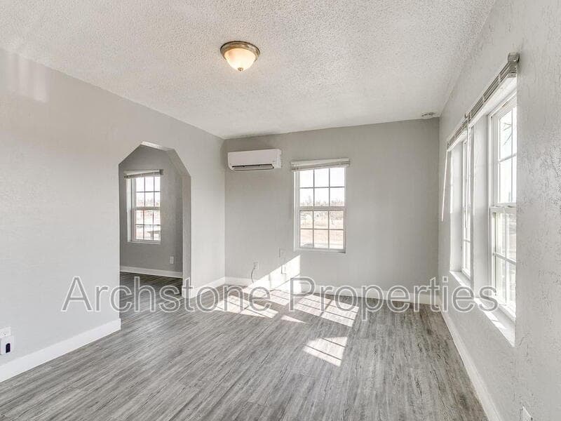 Oklahoma City Townhome: 1231 North Grand Boulevard