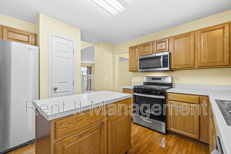 Omaha House: 5820 S. 157th St