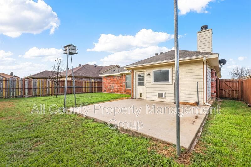 Granbury House: 4203 Agate Drive