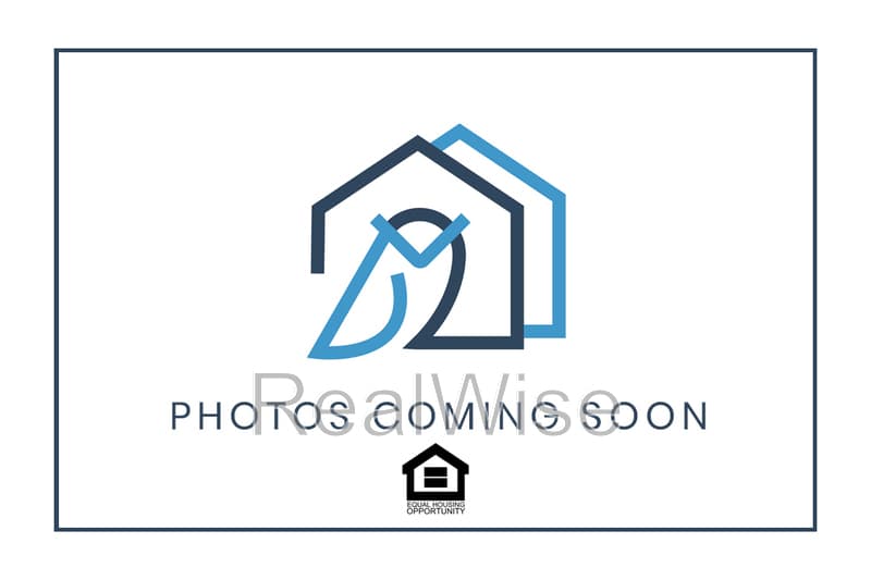 Redmond House: 1931 NW Larch Spur Ct.