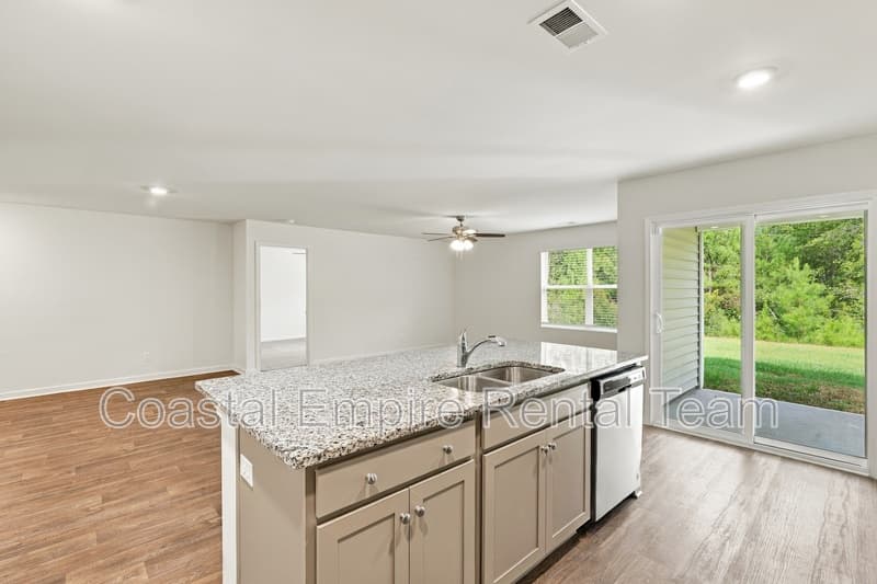 Guyton House: 100 Cotton Bluff Court
