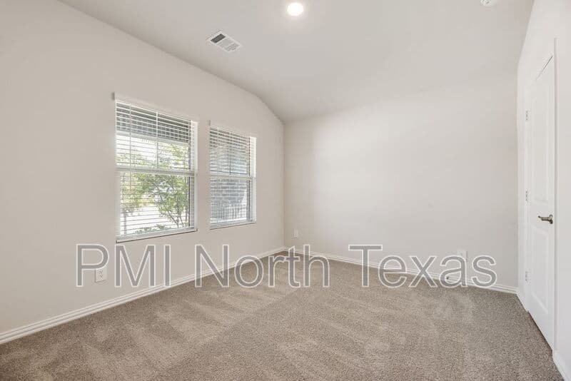 McKinney House: 3904 High Valley Drive
