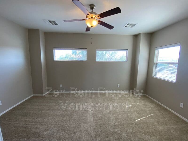 Maricopa House: 36971 W Oliveto Ave
