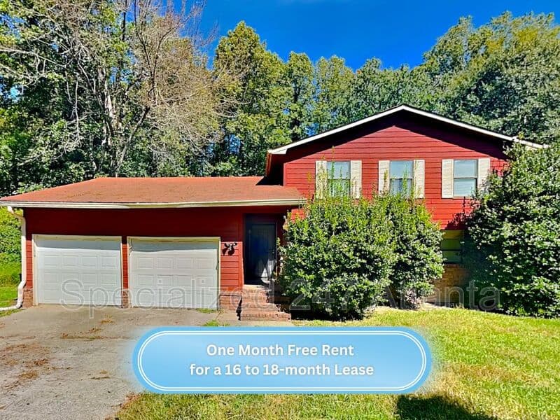 Riverdale House: 6690 Judy Ln