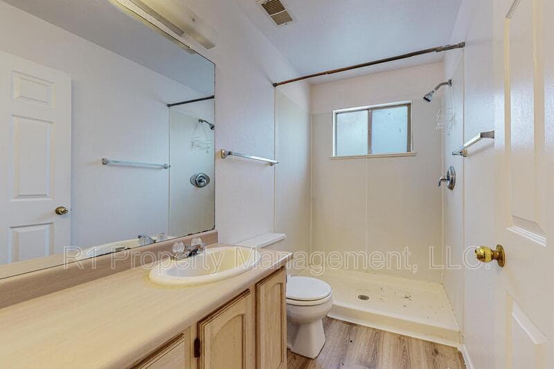 Rio Rancho House: 1729 Chamisa Road Northeast