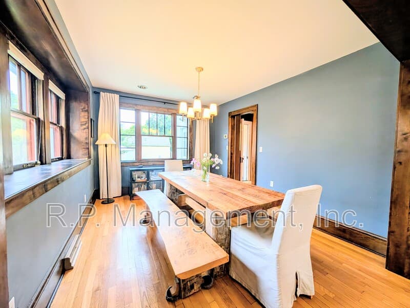 Minneapolis House: 2330 Mckinley St NE