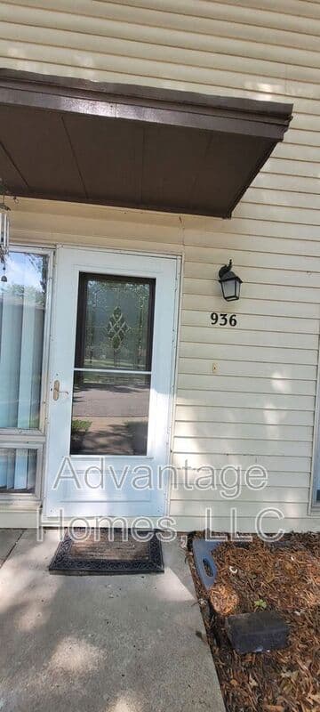 Kansas City House: 936 N 71st St.