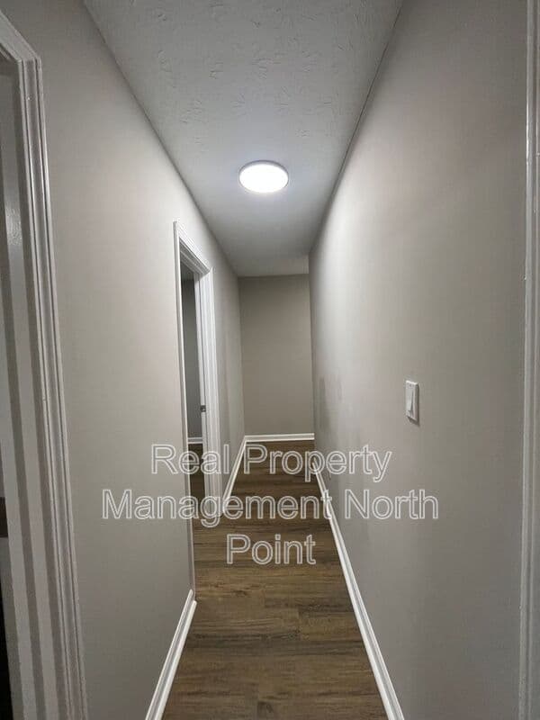 College Park Condo: 5843 Summerglen Ln