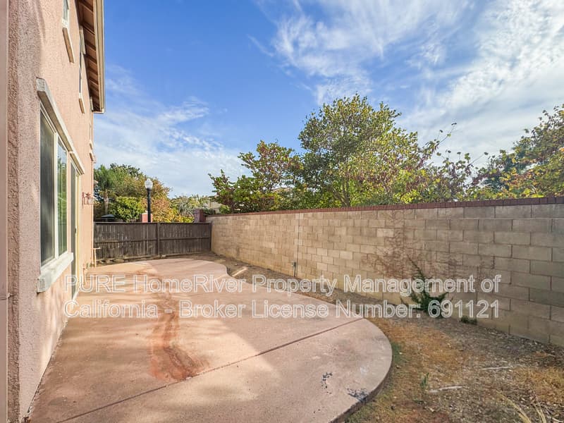 Sacramento House: 4900 Trouville Ln