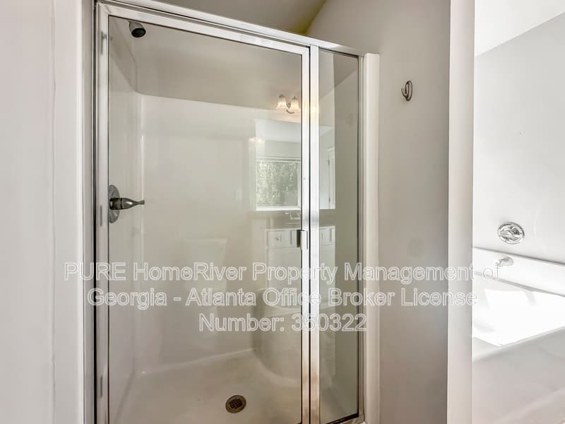 Mcdonough House: 206 Daisy Cir