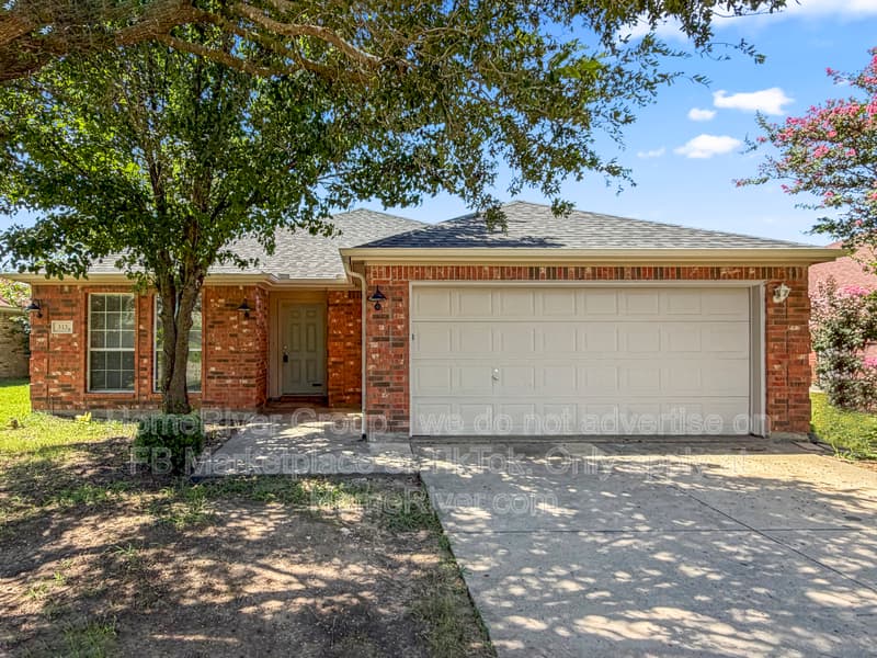 Anna House: 313 Charleston Dr