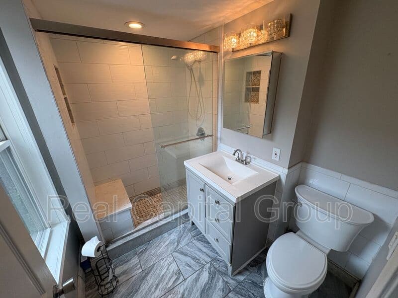 Troy Condo: 412 2nd St.