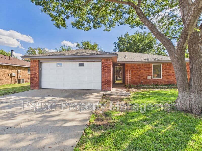 Amarillo House: 5707 Autumn Place