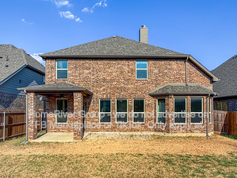 Denton House: 3604 Arroyo Trl
