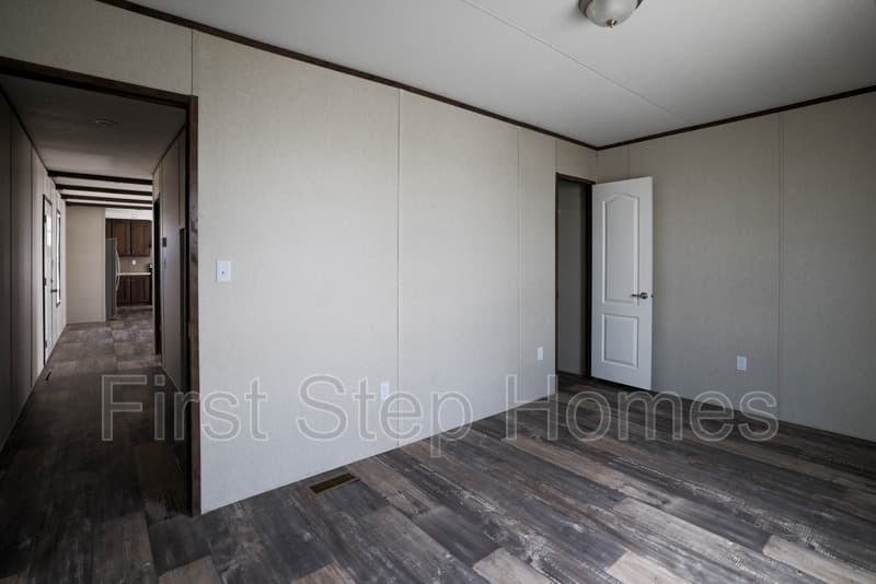 Oak Point House: 222 Islero Drive