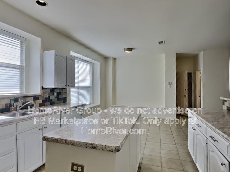 Frisco House: 12101 Jereme Trl